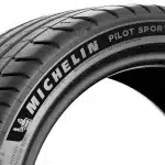 descubre las diferencias entre los neumaticos michelin pilot sport 4 y 4s