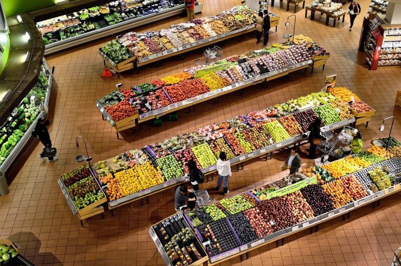 cuales son las principales diferencias entre los supermercados y los hipermercados explicacion detallada